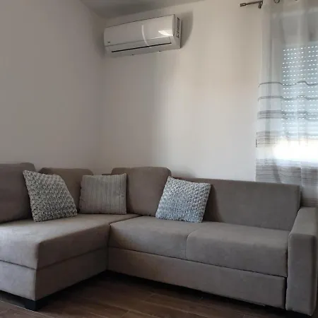 Apartment Pocrnja Rogoznica (Sibenik-Knin)