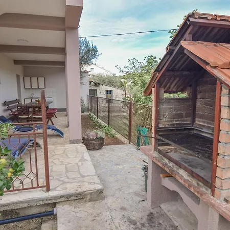 Pocrnja Rogoznica (Sibenik-Knin)