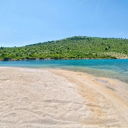 Pocrnja Apartman Rogoznica