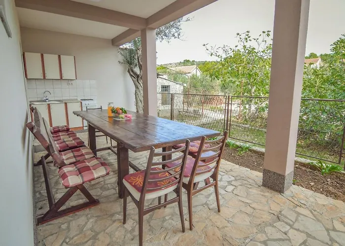 Pocrnja * Rogoznica (Sibenik-Knin)