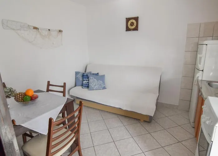 Pocrnja Rogoznica (Sibenik-Knin)