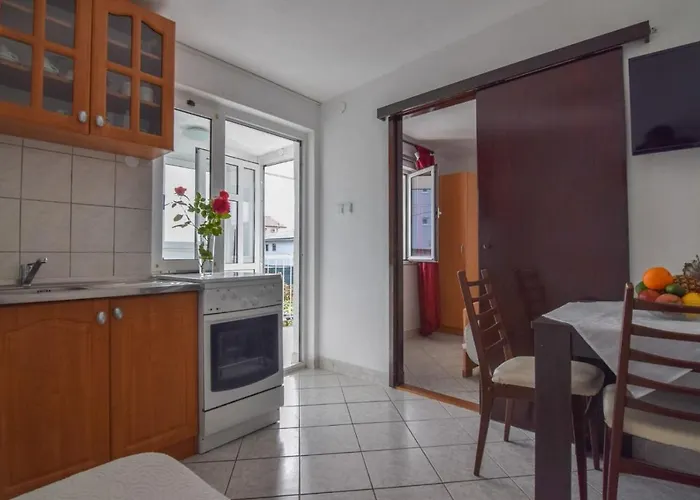 Pocrnja Daire Rogoznica (Sibenik-Knin)