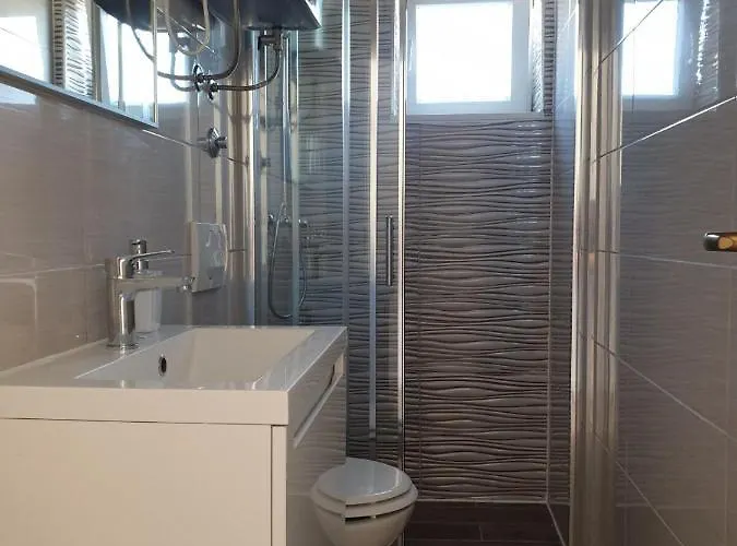 Daire Pocrnja Rogoznica (Sibenik-Knin)